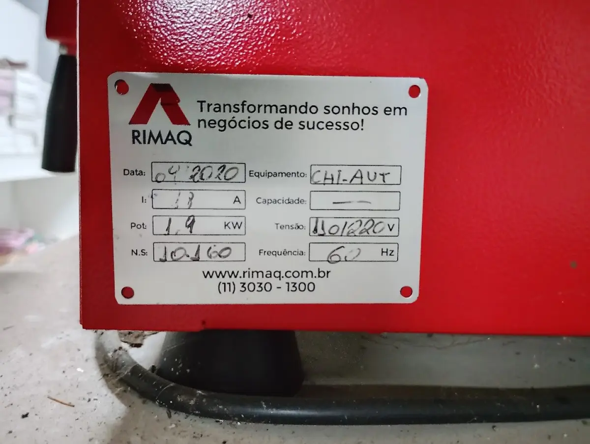 LOTE 149 - 01 Máquina automática de fabricação de chinelos, marca Rimaq.