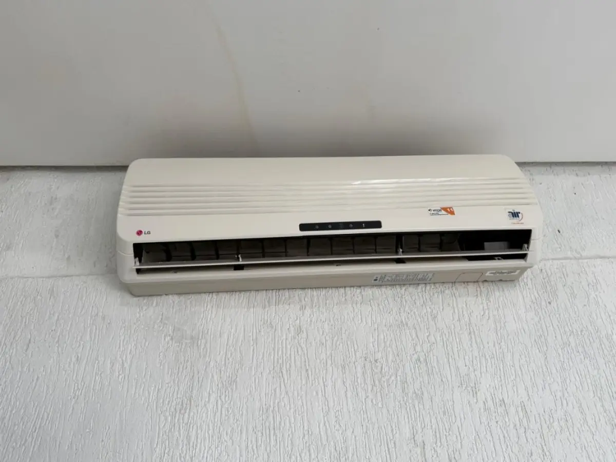 LOTE 204 - Ar condicionado Split LG