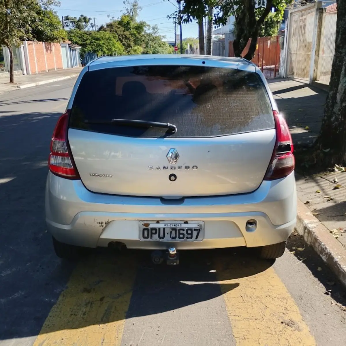 LOTE 000 - Renault/Sandero Aut1016V.0, fabricação/modelo 2013/2013, cor prata