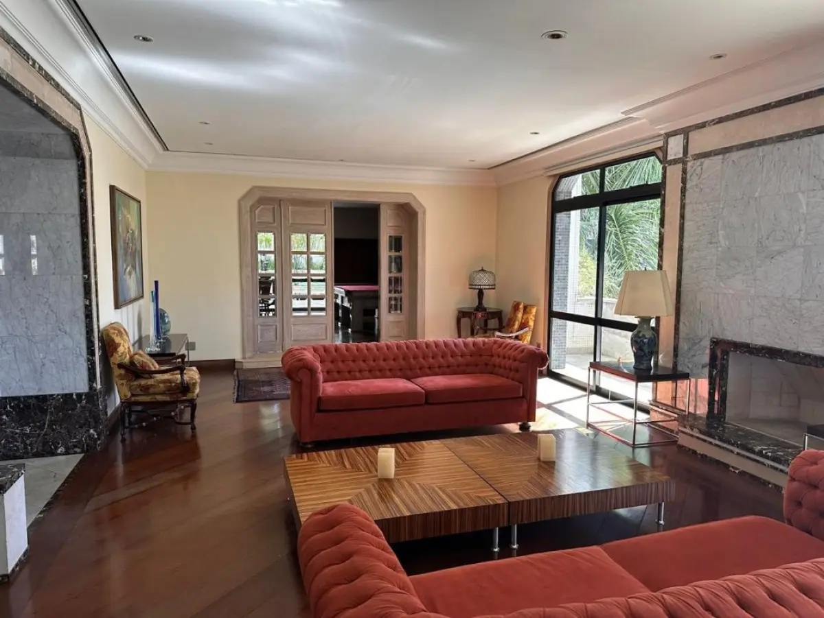 LOTE 001 - EXCELENTE APARTAMENTO NO MORUMBI EM SÃO PAULO COM 864 M2 PRIVATIVOS E 6 GARAGENS