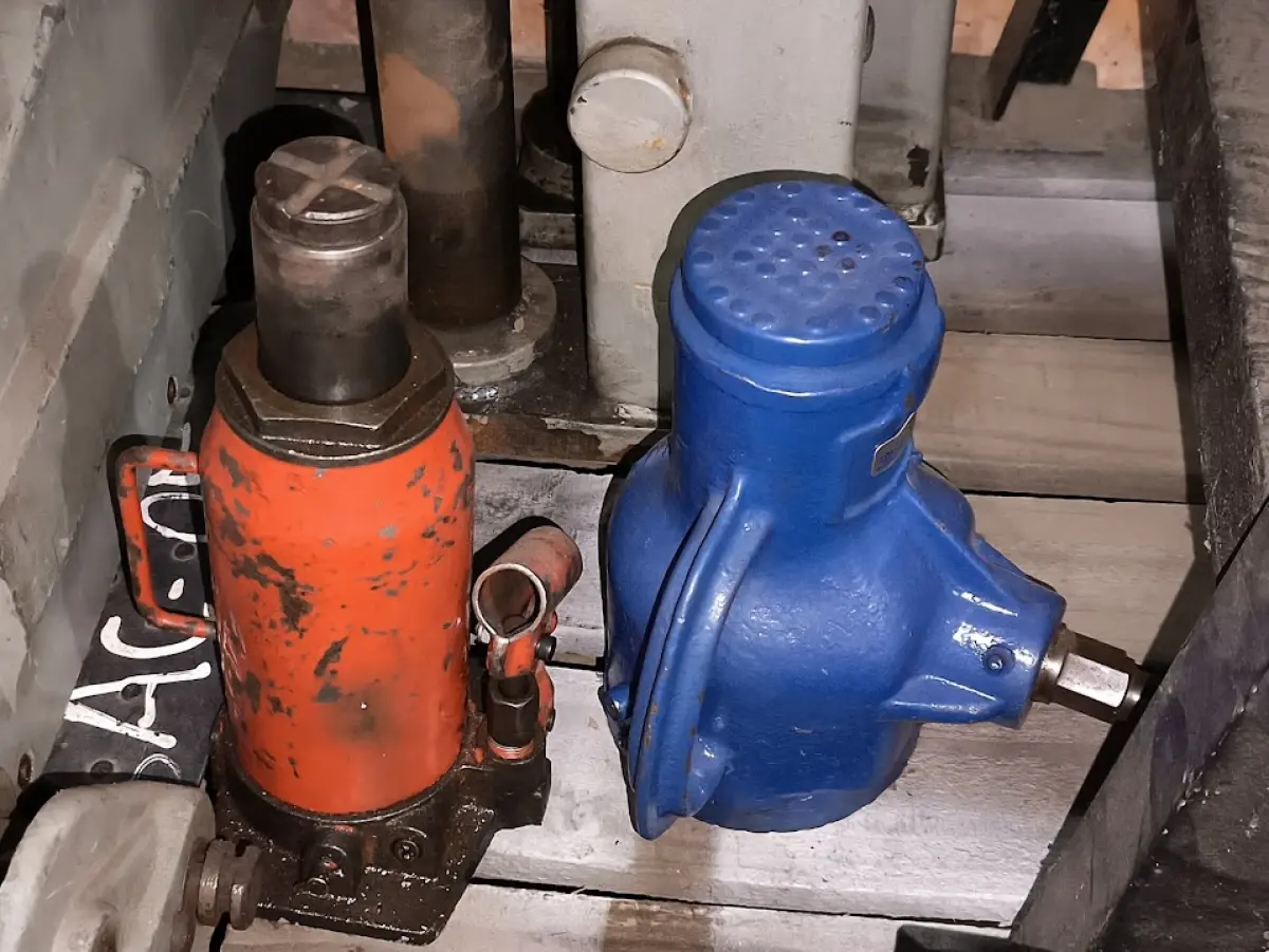 LOTE 000 - EQUIPAMENTOS INDUSTRIAIS