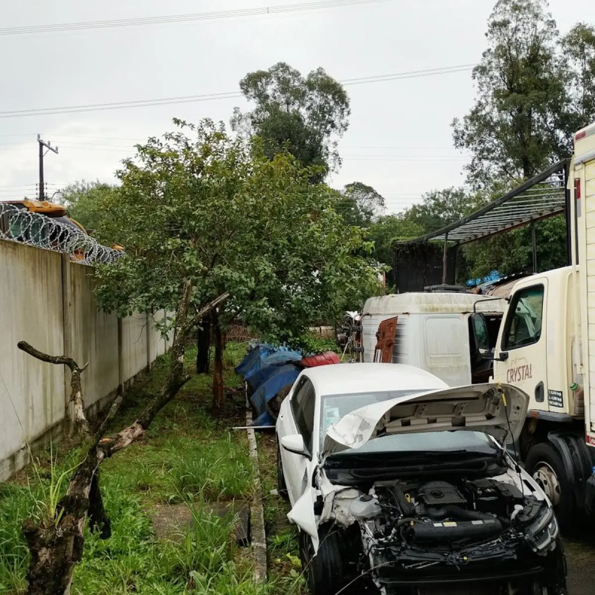 LOTE 001 - Parte Sul dos Lotes Urbanos nºs 11 e 12, da Quadra I, na Rua Juscelino Kubitschek de Oliveira, do Parque Industrial Canoas