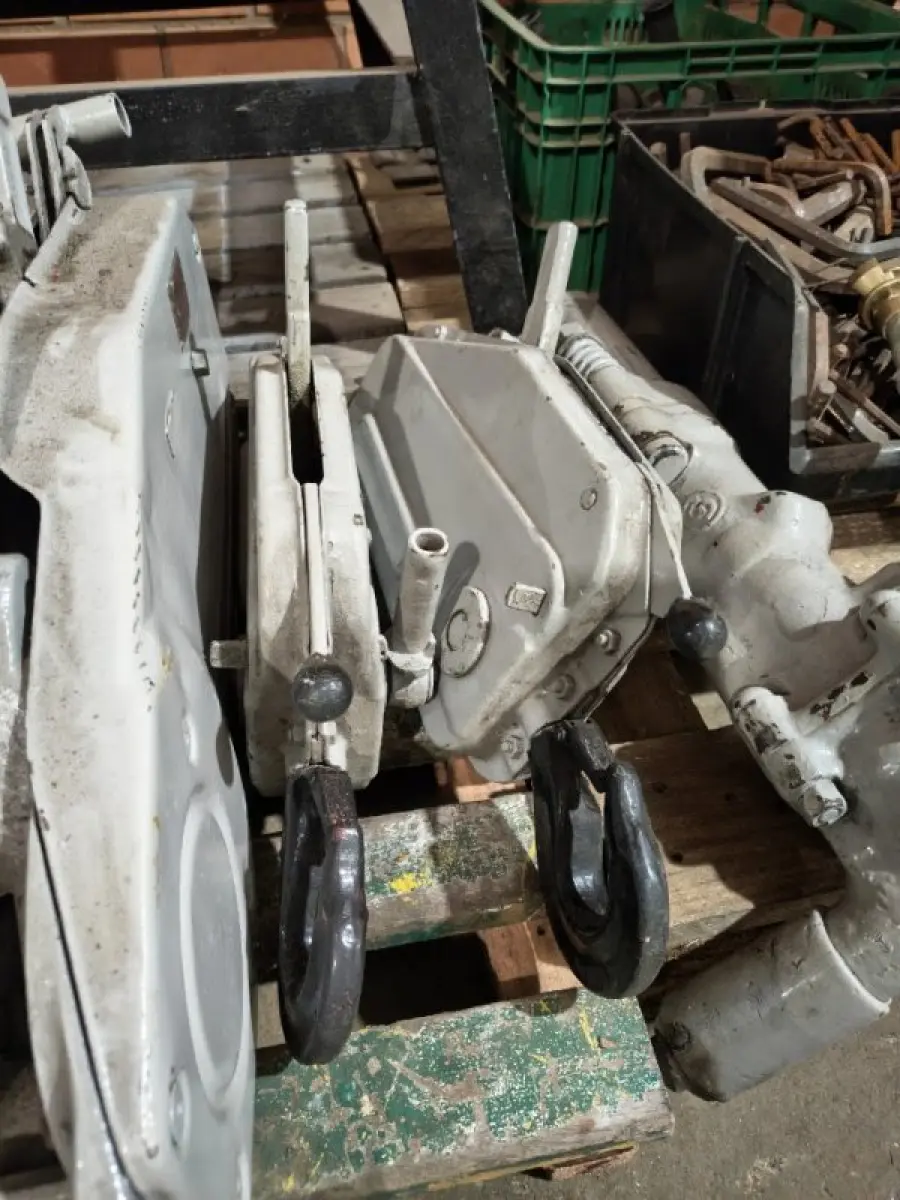 LOTE 000 - EQUIPAMENTOS INDUSTRIAIS