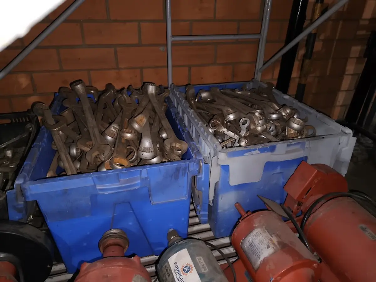 LOTE 000 - EQUIPAMENTOS INDUSTRIAIS