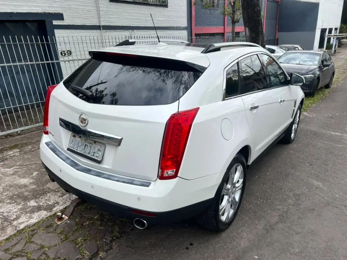 LOTE 002 - Cadillac SRX, fabricação/modelo 2011/2011, cor: branca