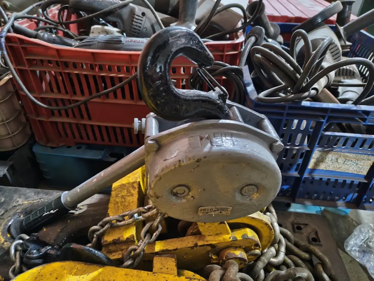 LOTE 000 - EQUIPAMENTOS INDUSTRIAIS