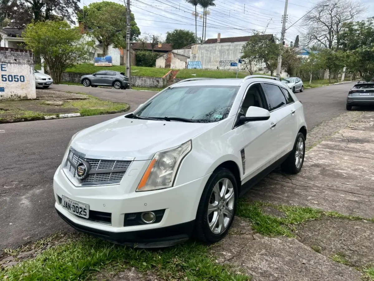 LOTE 002 - Cadillac SRX, fabricação/modelo 2011/2011, cor: branca