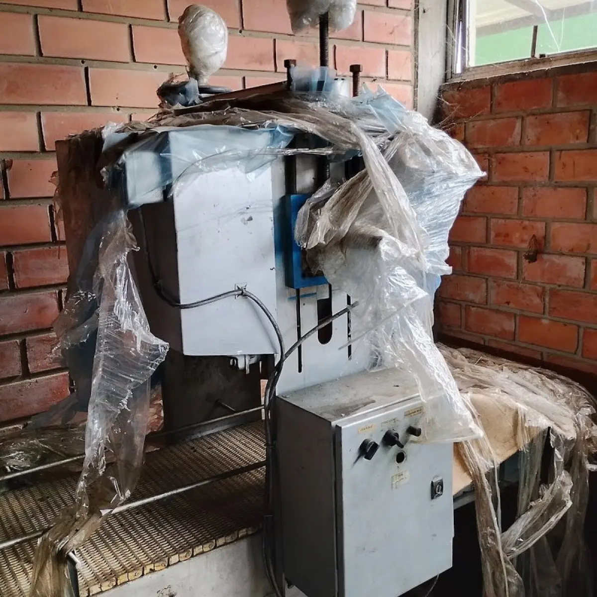 LOTE 007 - Máquina Industrial de Embalagem Automática