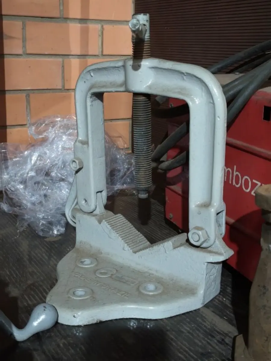 LOTE 000 - EQUIPAMENTOS INDUSTRIAIS