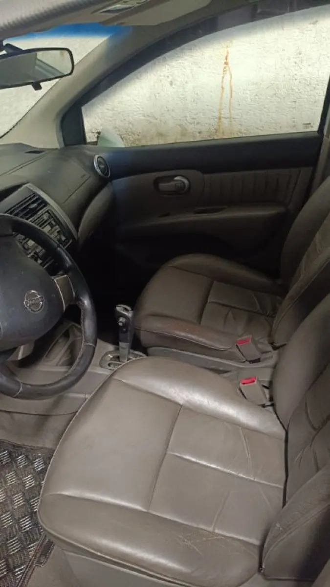 LOTE 000 - Nissan/Livina 1.8SL, fabricação/modelo 2010/2011, cor branca