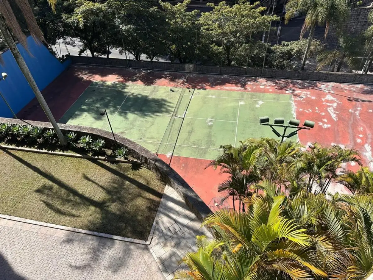 LOTE 001 - EXCELENTE APARTAMENTO NO MORUMBI EM SÃO PAULO COM 864 M2 PRIVATIVOS E 6 GARAGENS