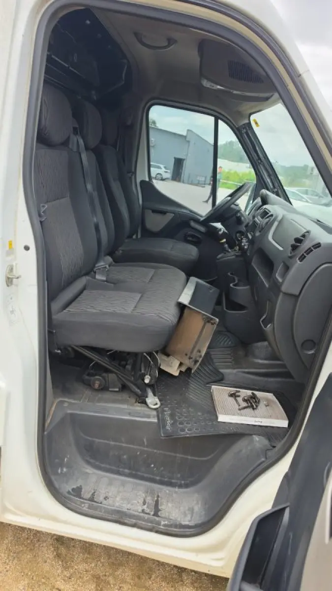 LOTE 000 - Master 2.3 dCi Furgão 16v Diesel, cor branca, fabricação/modelo 2020/2020