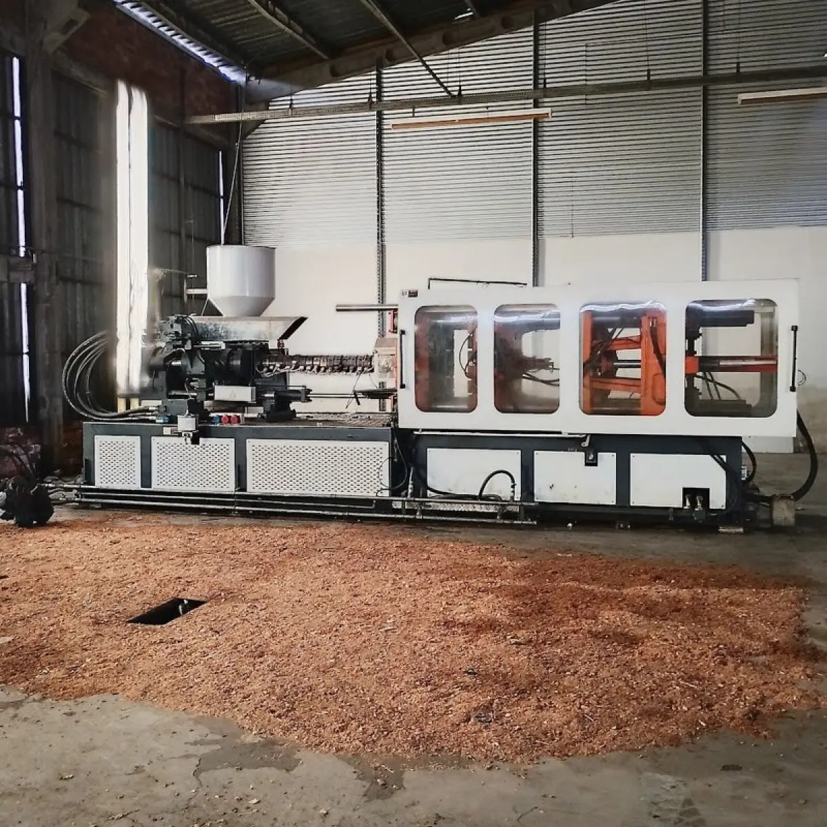 LOTE 006 - Máquina nº 05 Injetora de plástico Ideale Primma FG 380V