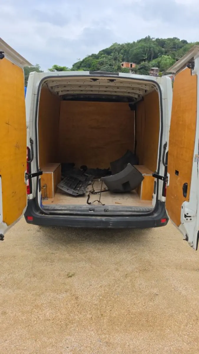 LOTE 000 - Master 2.3 dCi Furgão 16v Diesel, cor branca, fabricação/modelo 2020/2020