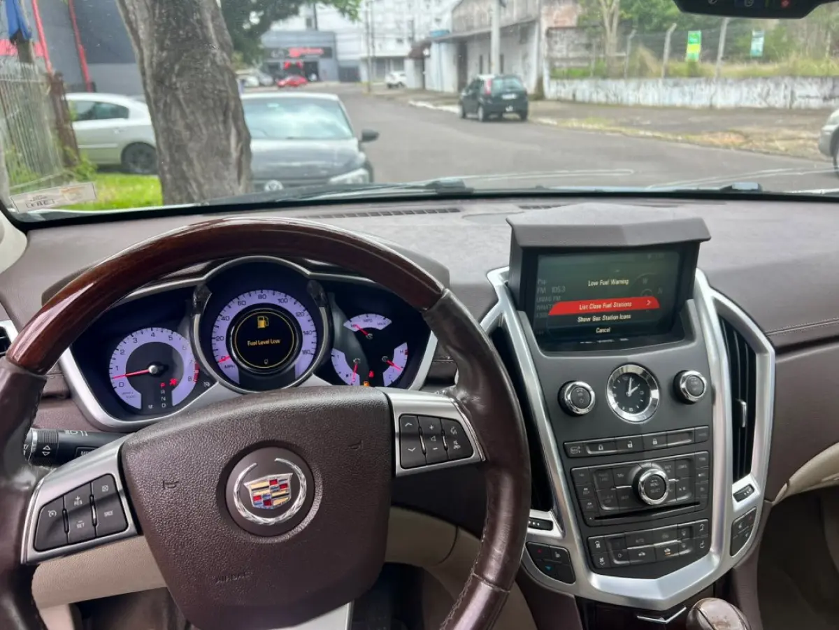 LOTE 002 - Cadillac SRX, fabricação/modelo 2011/2011, cor: branca