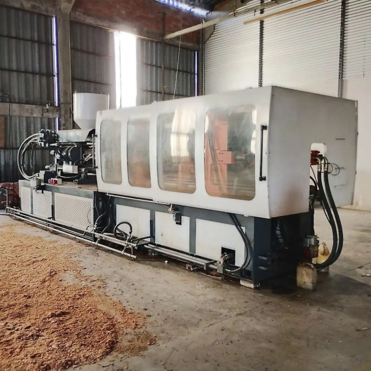 LOTE 006 - Máquina nº 05 Injetora de plástico Ideale Primma FG 380V