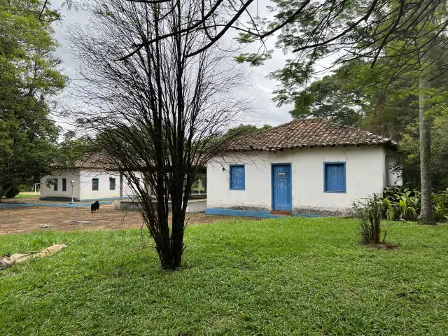 GRANDE IMÓVEL COM 35.000M2 EM PIRACICABA - FAZENDINHA COM CASAS