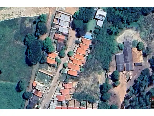 LEILÃO DUAS CASA RESIDENCIAIS NA AVENIDA URUCUIA EM BURITI/MG