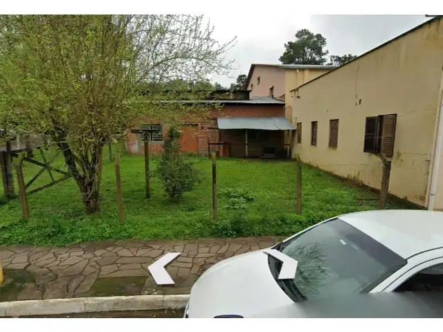LEILÃO DE TERRENO COM DUAS CASAS EM MARATÁ/RS