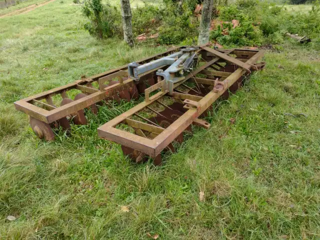 LEILÃO DE GRADE AGRÍCOLA NIVELADORA