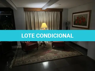 LOTE 000 - APTO. 530m2 COBERTURA E BOXES p/3 CARROS. Recebemos a proposta nas seguintes condições: R$ 790.000,00: Entrada de 25% Saldo em 30 vezes mensais com correção do igpm, Com a condição de haver despacho na homologação de imissão de posse do bem arrematado. Garantia do próprio imóvel no parcelamento conforme o CPC. OBS: ESSE LEILOEIRO VAI ABRIR O LEILÃO COM ESSE PROPOSTA NOTIFICANDO TODOS OS INTERSSADOS LOGADOS, PARA DEPOIS APRESENTAR EM JUIZO O RESULTADO DO LEILÃO