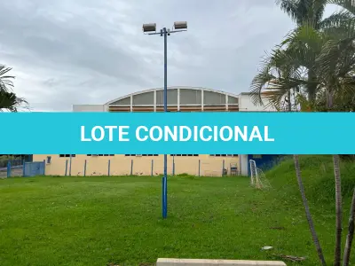 LOTE 001 - GRANDE IMÓVEL CENTRO DE LINS COM 2 ESQUINAS - EM AVENIDA - COM GINASIO COBERTO - SALAS - ESCOLA