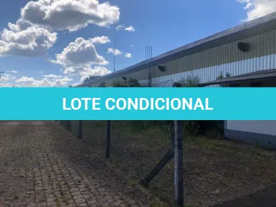LOTE 001 - >>>   73% DE DESCONTO  de início <<<  Lote dos dois terrenos: Imóvel 1 - Pavilhão Industrial com área construída de 4.052,47 m2, já averbada, e mais 1.628m2 aprox., não averbados, c/pavilhões, depósitos, escritórios dentro de imóvel c/área de 25.798,02m2 E  Imóvel 2 – Pavilhão Industrial de esquina c/área construída de 2.543,52 dentro do imóvel c/área de 6.245,50m2
