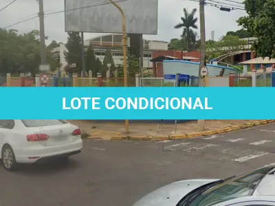 LOTE 001 - GRANDE IMÓVEL CENTRO DE LINS COM 2 ESQUINAS - EM AVENIDA - COM GINASIO COBERTO - SALAS - ESCOLA