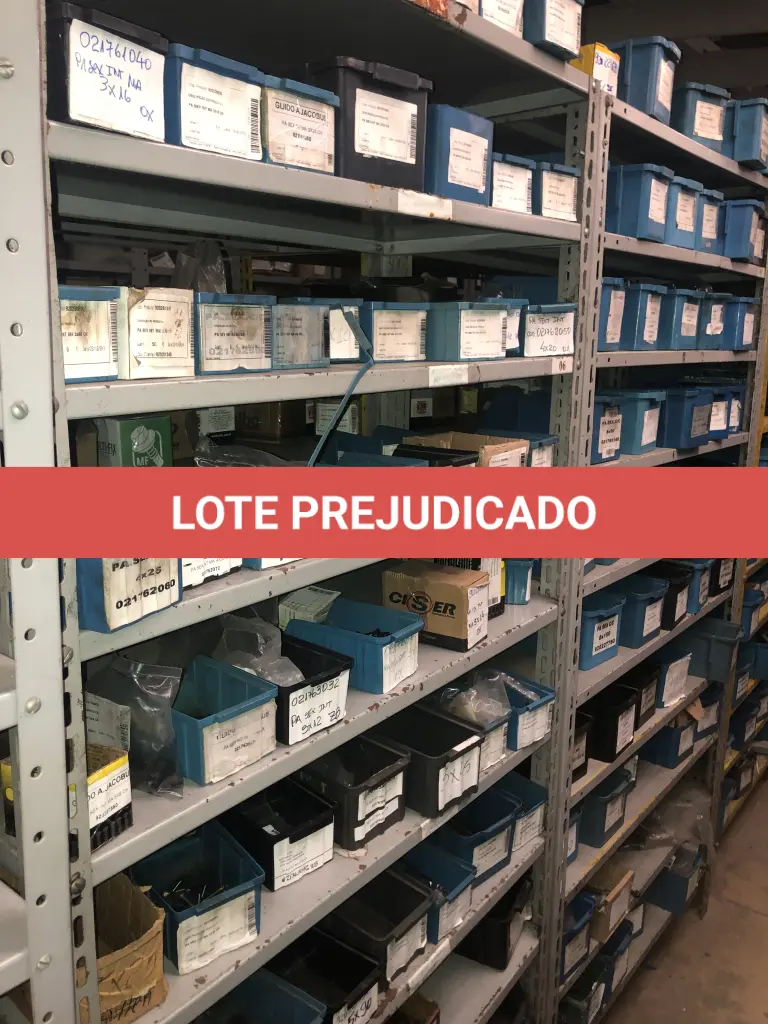 LOTE 071