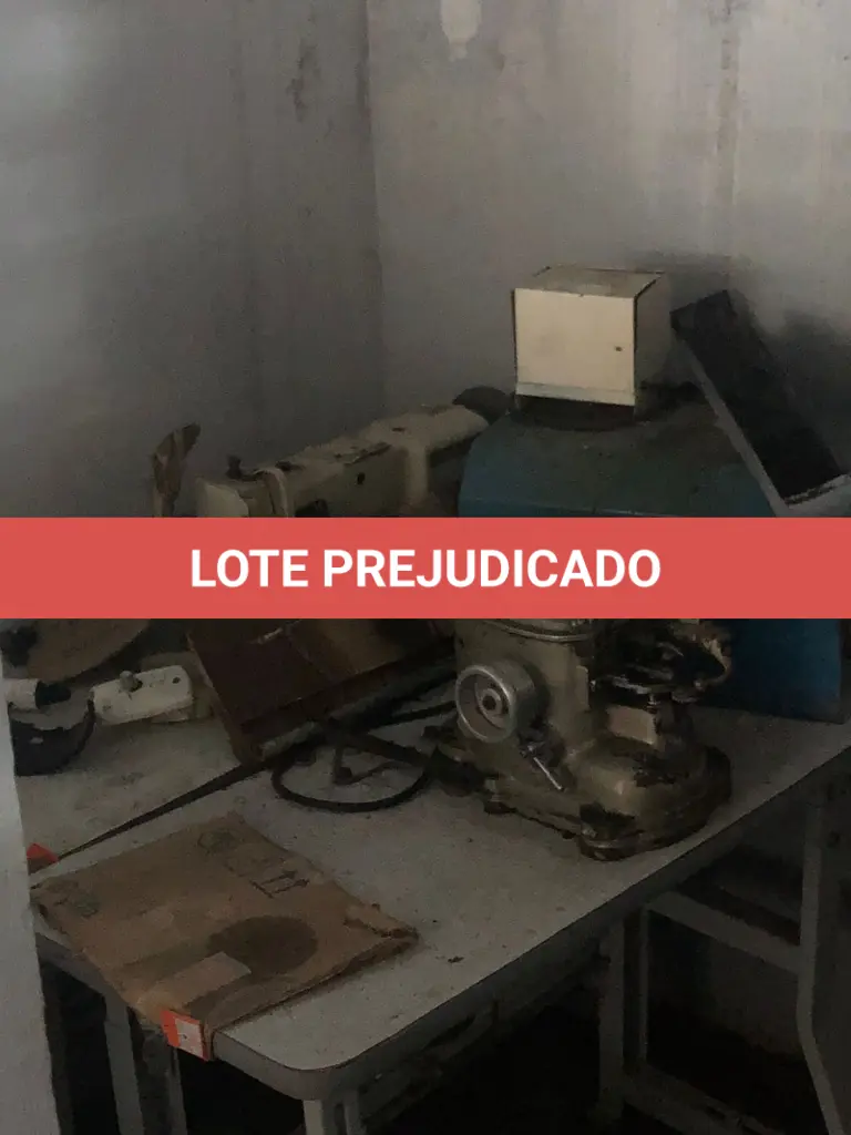 LOTE 070