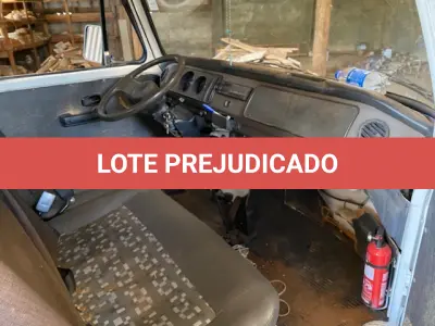 LOTE 046 - kombi