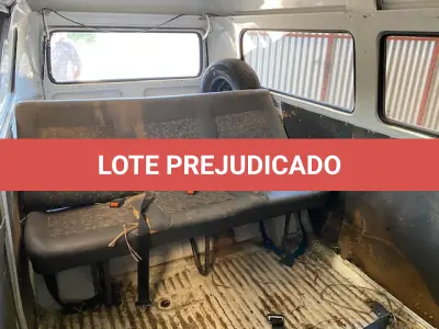 LOTE 046 - kombi