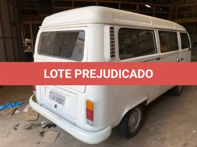 LOTE 046 - kombi
