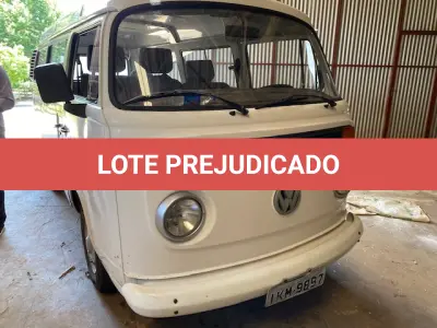 LOTE 046 - kombi