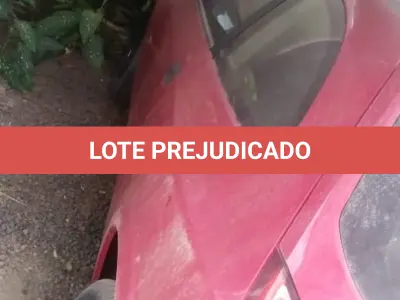 LOTE 4 - Automóvel Celta 2P Life, 10/11, cor vermelha, placa IRC 1499