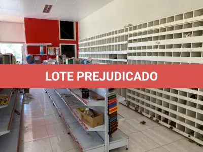 LOTE 041 - Prateleira