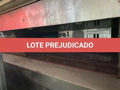 LOTE 009 - Um Cpu de computador 