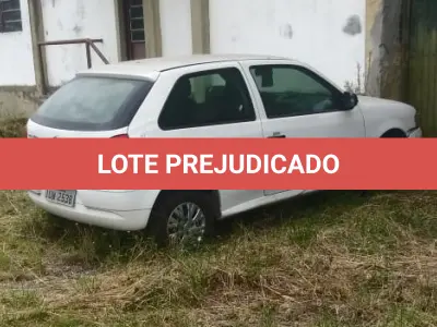 LOTE 2 - Automóvel VW Gol 1.0 GIV, 13/14, cor branca, placa IUW 2538