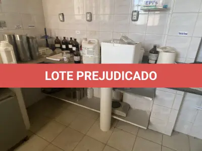 LOTE 001 - Imóvel e maquinas para laticínio