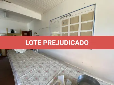 LOTE 001 - Imóvel e maquinas para laticínio