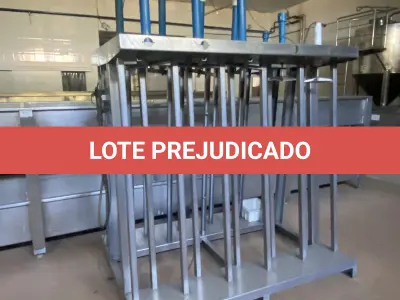LOTE 001 - Imóvel e maquinas para laticínio