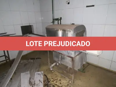 LOTE 003 - MÁQUINAS E BENS DO COMPLEXO