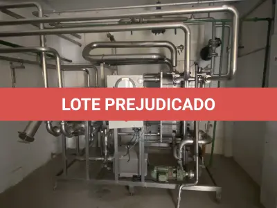 LOTE 001 - Imóvel e maquinas para laticínio