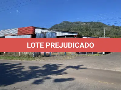 LOTE 001 - Imóvel e maquinas para laticínio