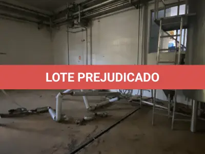 LOTE 001 - Imóvel e maquinas para laticínio