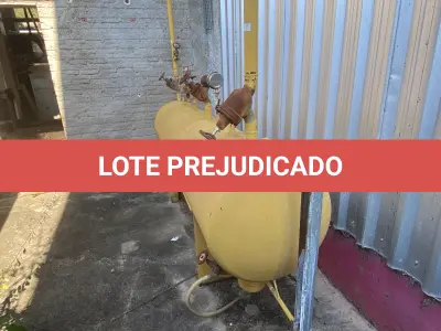 LOTE 001 - Imóvel e maquinas para laticínio