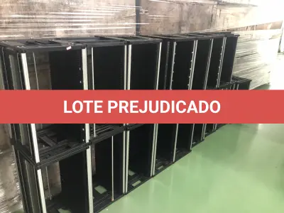 LOTE 380 - Caixas porta placas 