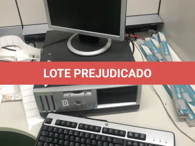 LOTE 239 - Cpu, monitor e teclado 