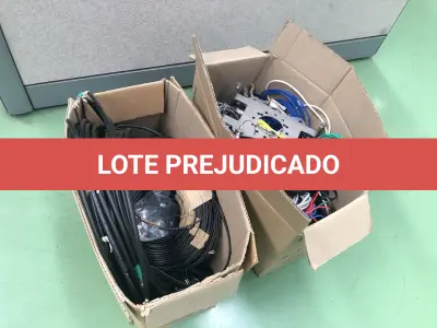 LOTE 126 - Lote de fios 