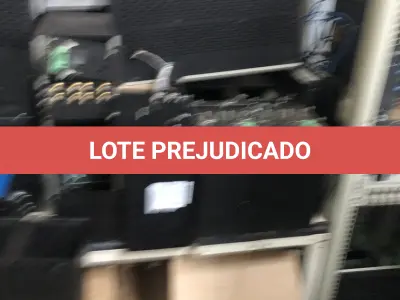 LOTE 354 - Equipamentos de teste, rack com equipementos de teste 